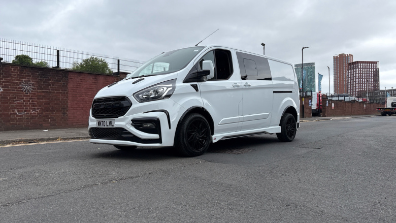 Ford Transit Custom 300 L2 Diesel Fwd 2.0 EcoBlue 170ps Low Roof D/Cab Limited Van Auto